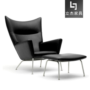 �S��{����Wing-Chair