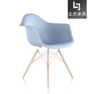 ��ķ˹���������e�β���EAMES-DAW