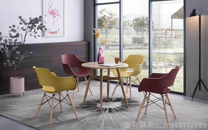 ���e����