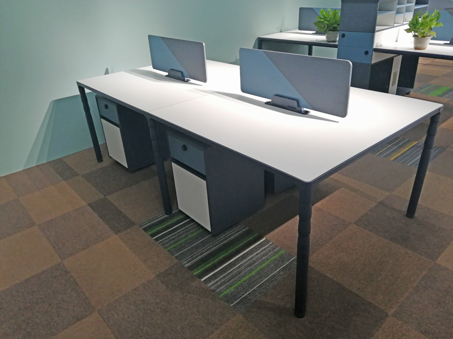 ����λ�k����