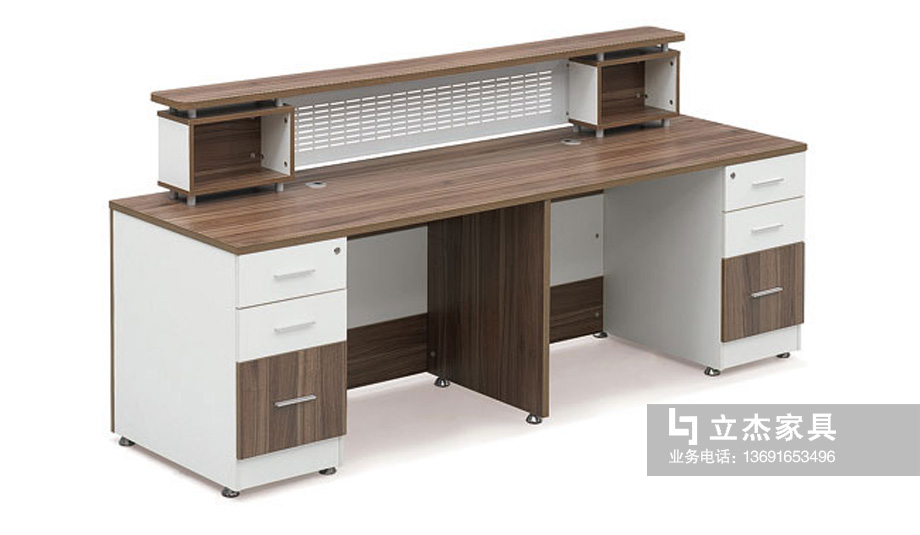 ��ʽ�F��ǰ�_